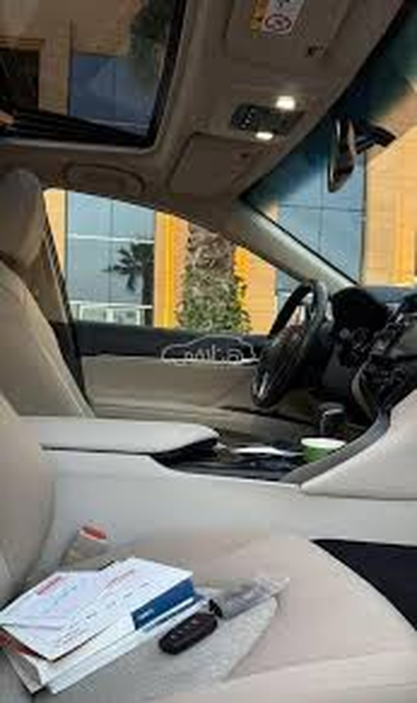 makkah to madinah taxi service car interior